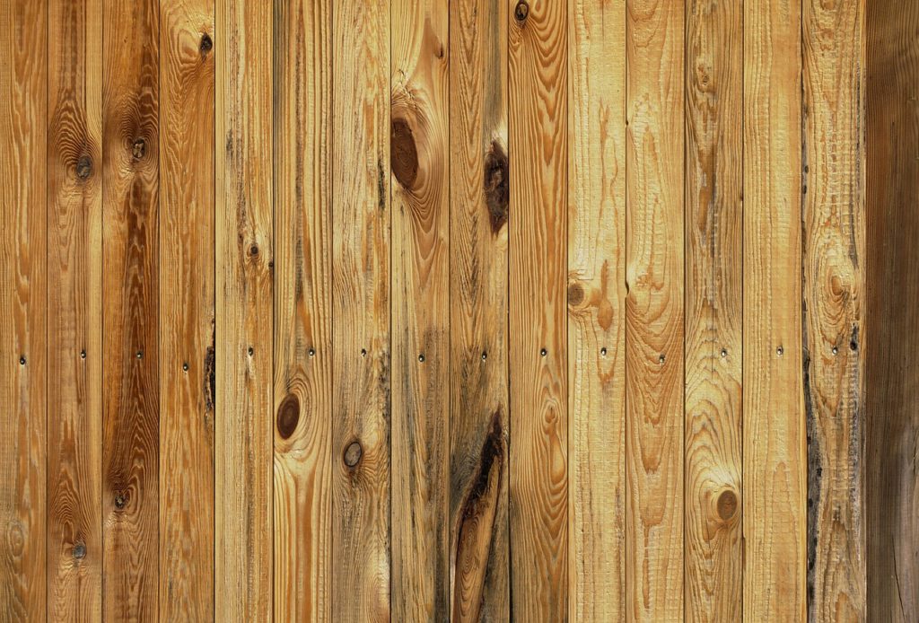Installer une latte en bois